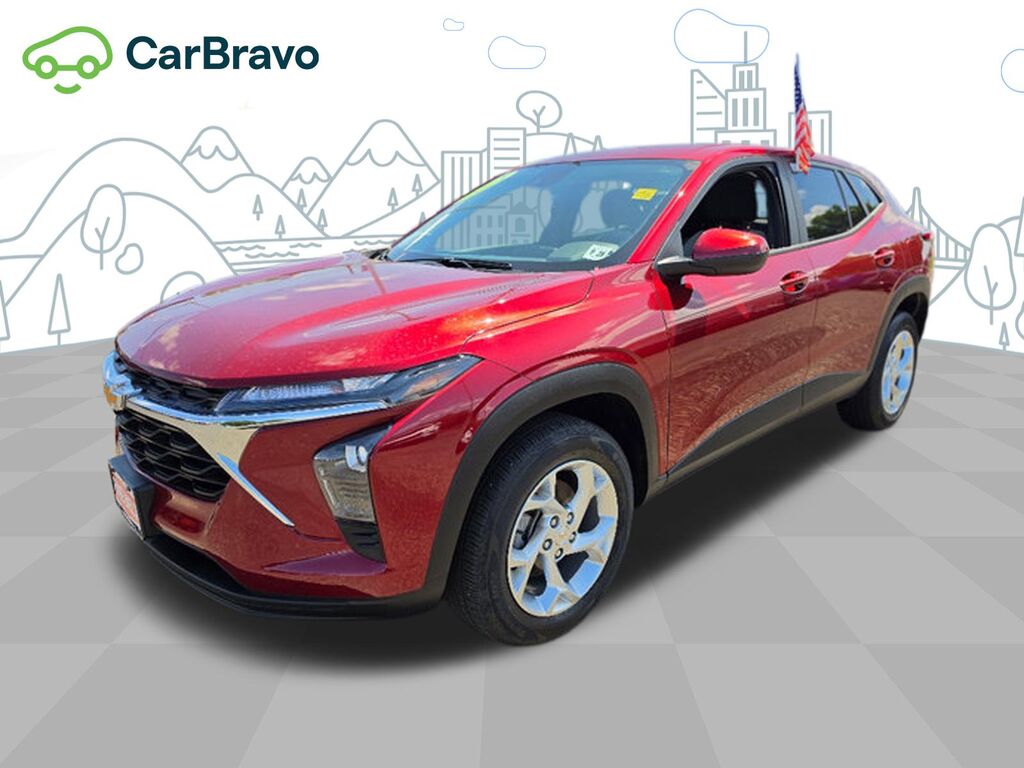 2024 Chevrolet Trax LS — photo 1 of 6