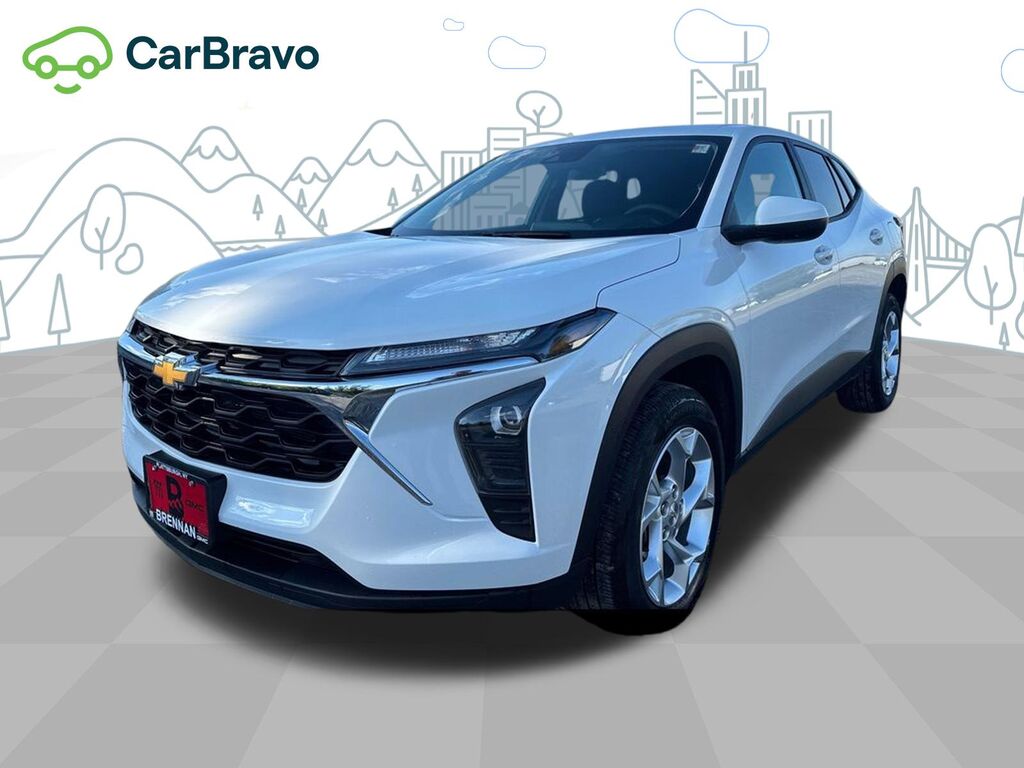 2024 Chevrolet Trax LS — photo 1 of 7