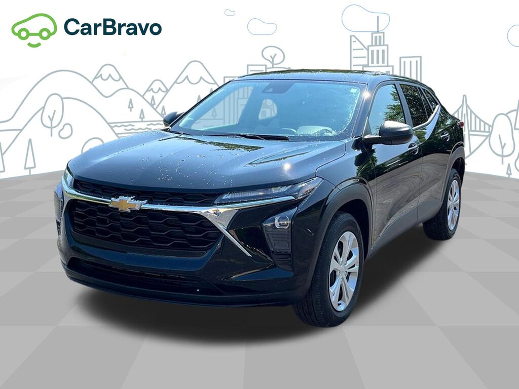 2024 Chevrolet Trax LS — photo 1 of 6