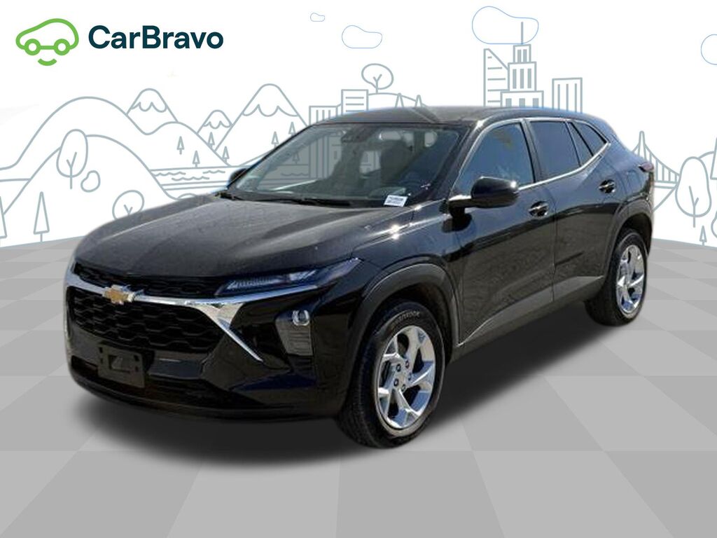 2024 Chevrolet Trax LS — photo 1 of 7