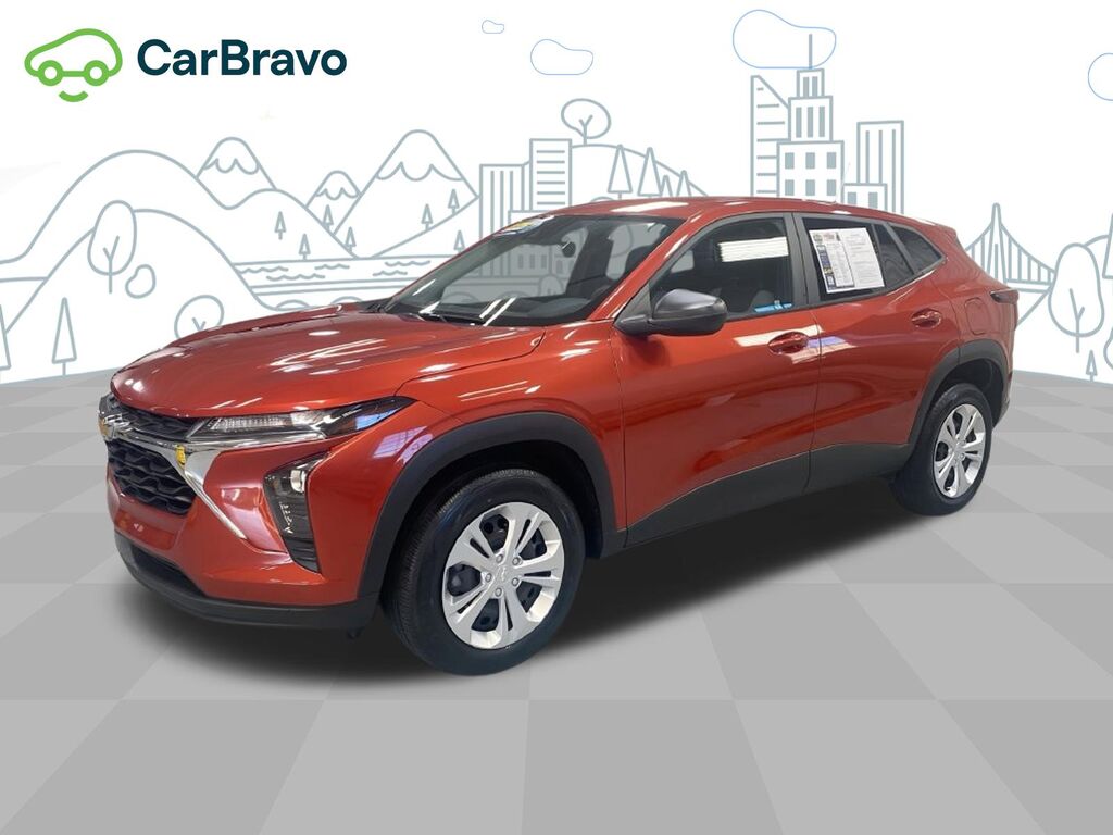2024 Chevrolet Trax LS — photo 1 of 7