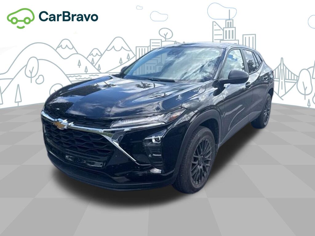 2024 Chevrolet Trax LS — photo 1 of 7