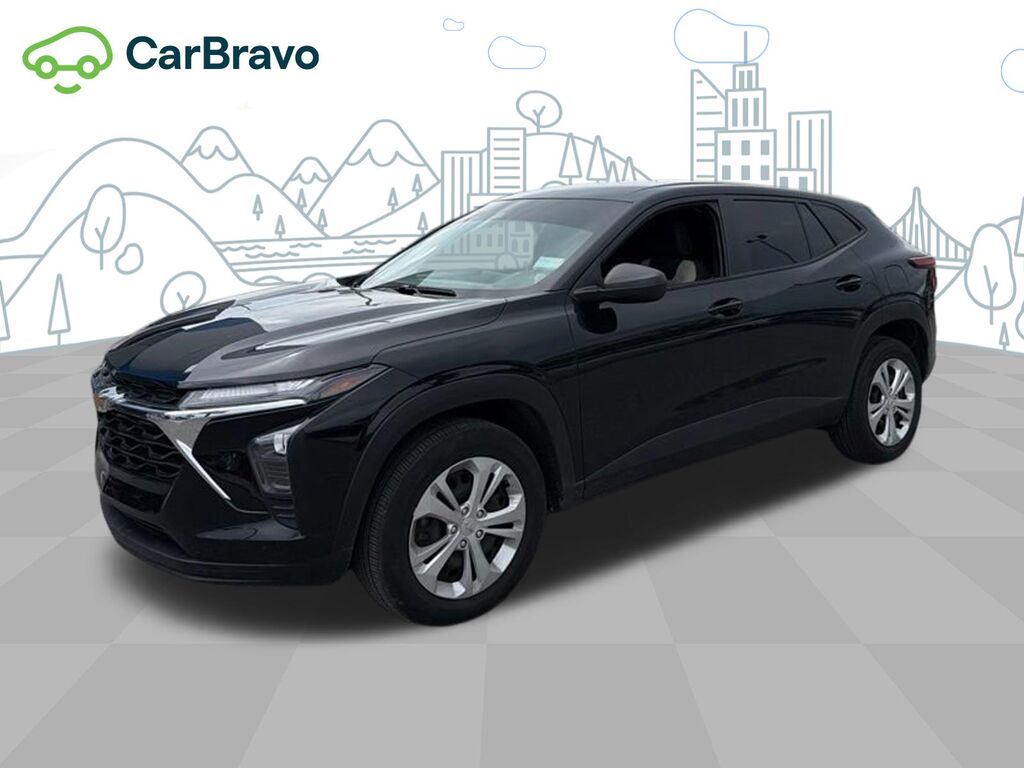 2024 Chevrolet Trax LS — photo 1 of 6