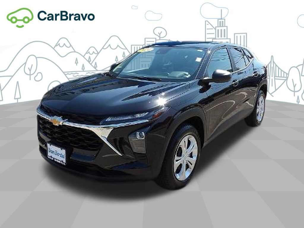 2024 Chevrolet Trax LS — photo 1 of 6