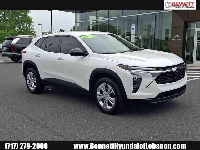 2024 Chevrolet Trax LS — photo 1 of 26