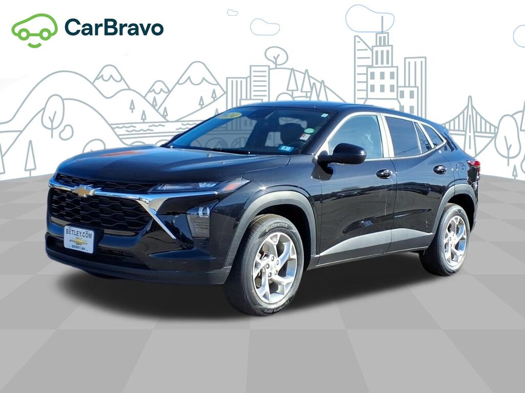 2024 Chevrolet Trax LS — photo 1 of 7