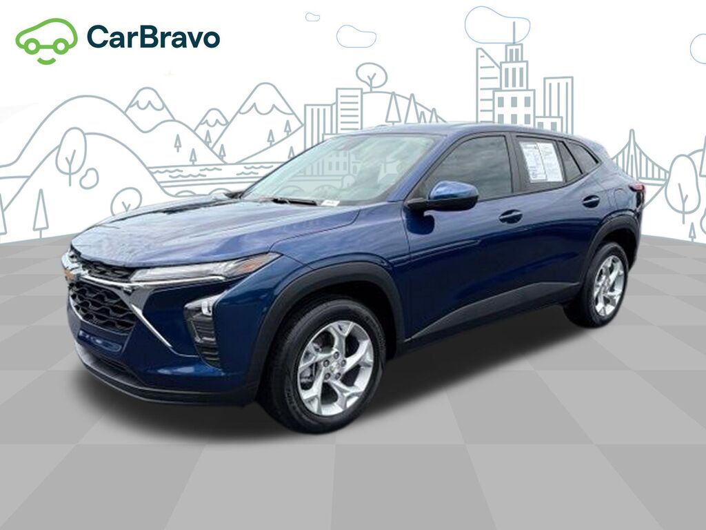 2024 Chevrolet Trax LS — photo 1 of 7