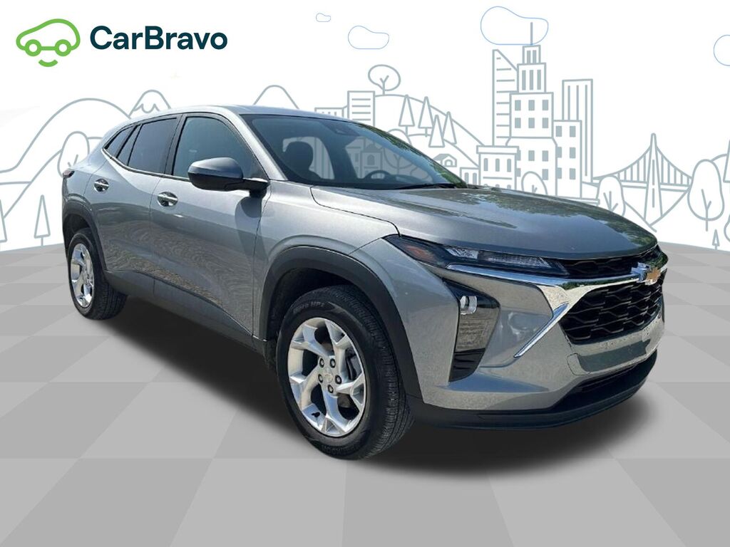 2024 Chevrolet Trax LS — photo 1 of 1