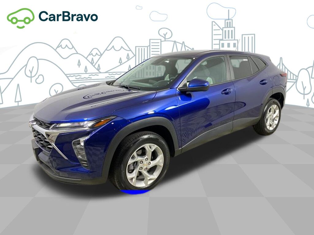 2024 Chevrolet Trax LS — photo 1 of 5