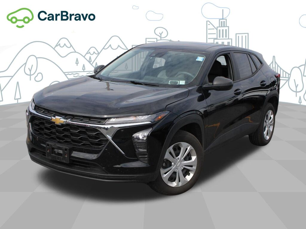 2024 Chevrolet Trax LS — photo 1 of 6