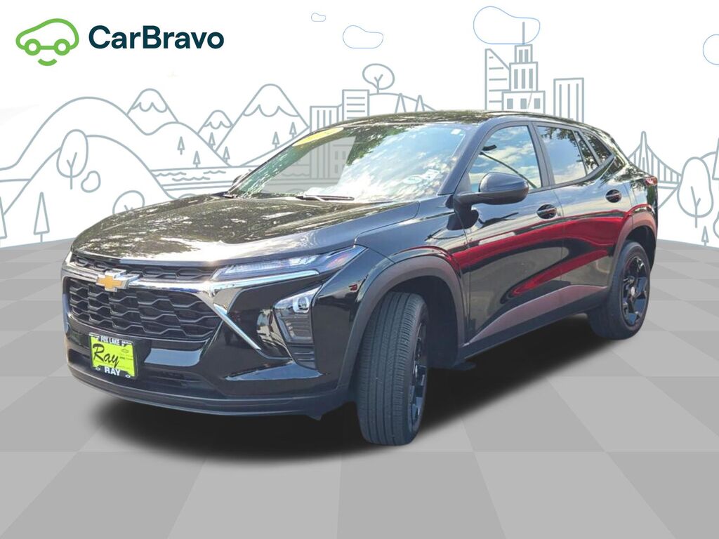 2024 Chevrolet Trax LS — photo 1 of 6