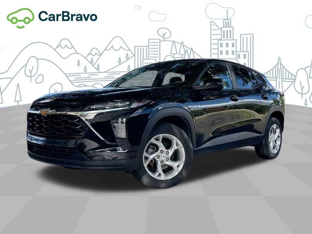 2024 Chevrolet Trax LS — photo 1 of 6