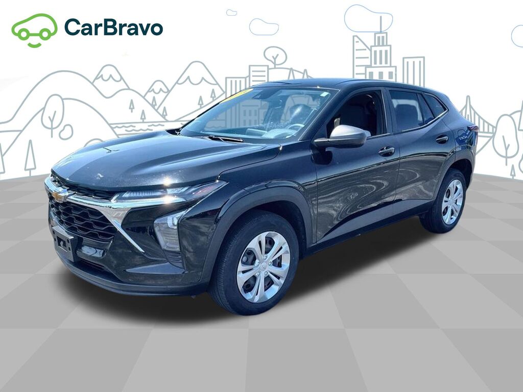 2024 Chevrolet Trax LS — photo 1 of 6