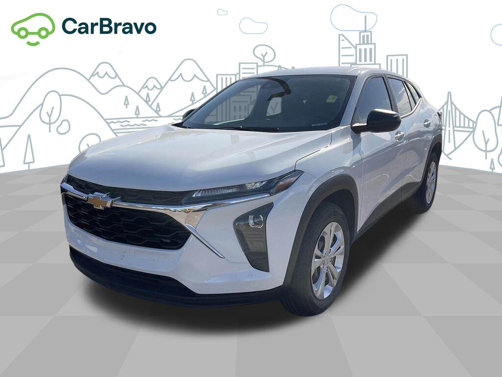 2024 Chevrolet Trax LS — photo 1 of 7