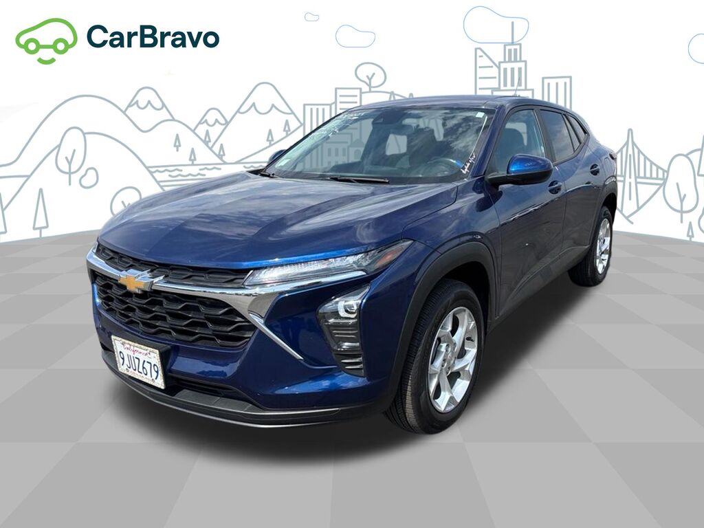 2024 Chevrolet Trax LS — photo 1 of 6