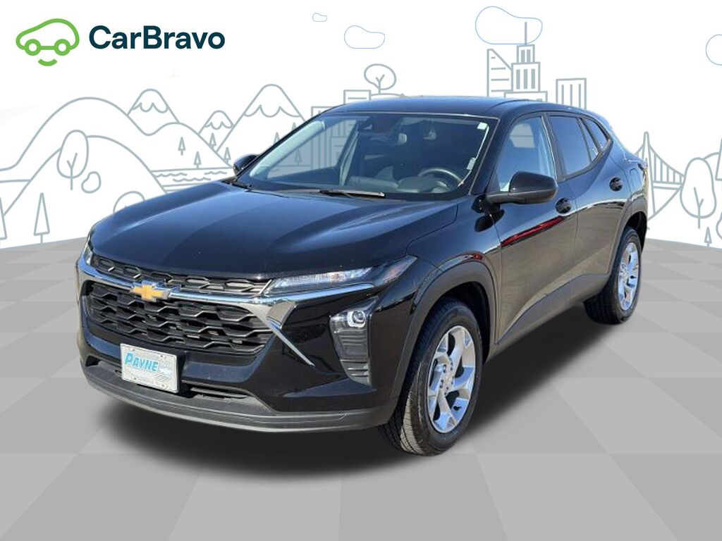 2024 Chevrolet Trax LS — photo 1 of 6