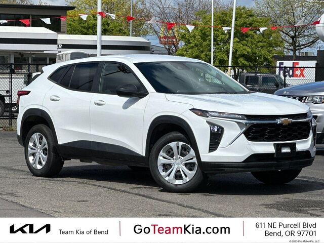 2024 Chevrolet Trax LS