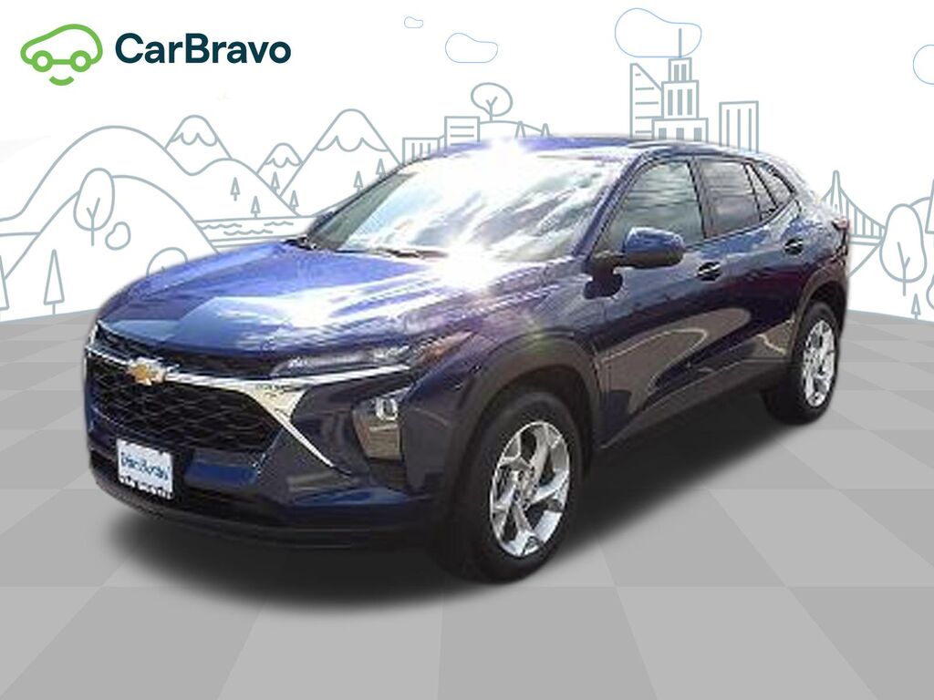 2024 Chevrolet Trax LS — photo 1 of 7