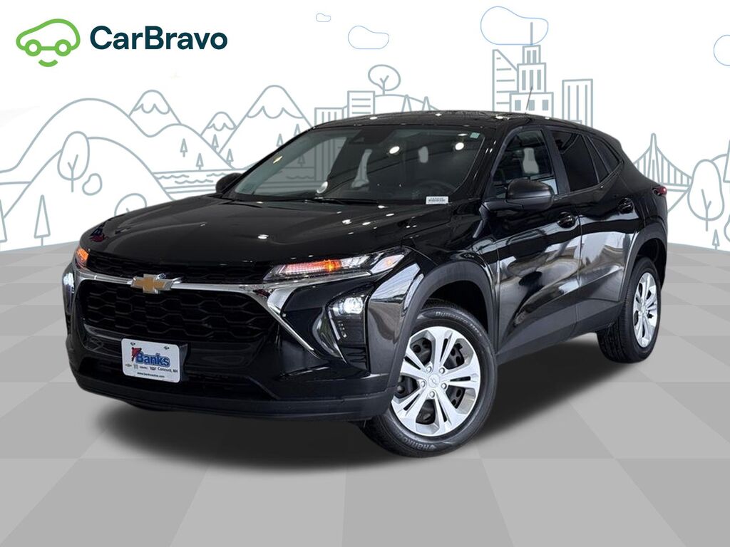 2024 Chevrolet Trax LS — photo 1 of 6