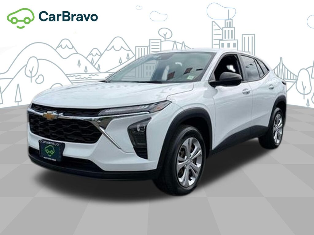 2024 Chevrolet Trax LS — photo 1 of 6