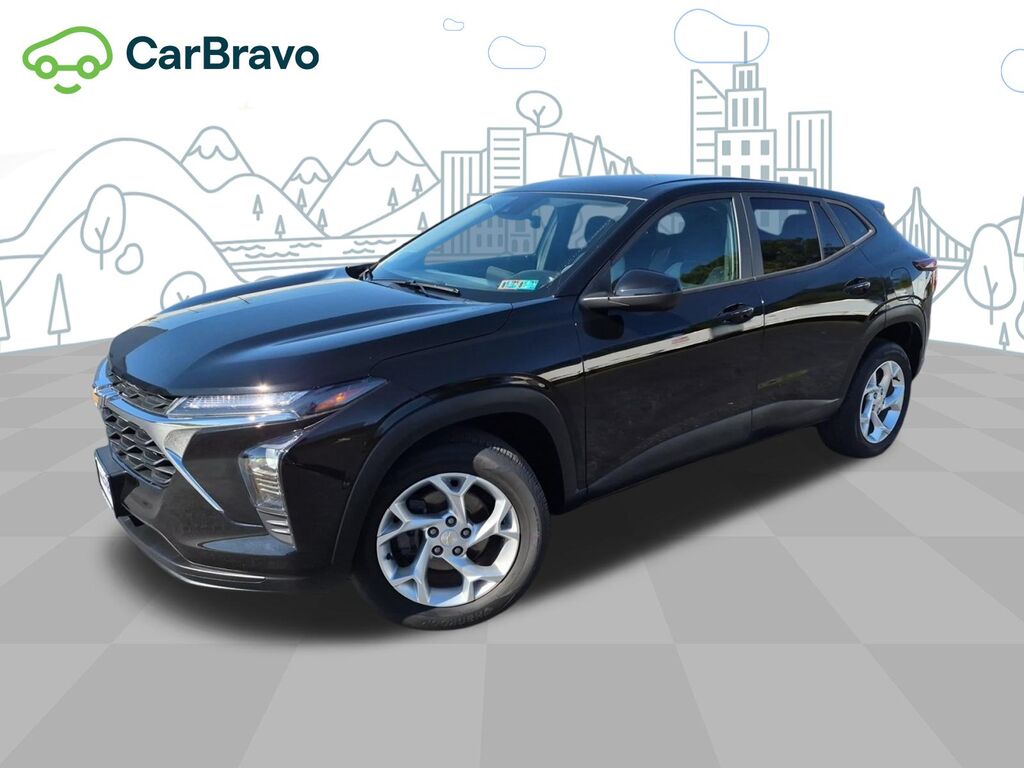 2024 Chevrolet Trax LS — photo 1 of 7