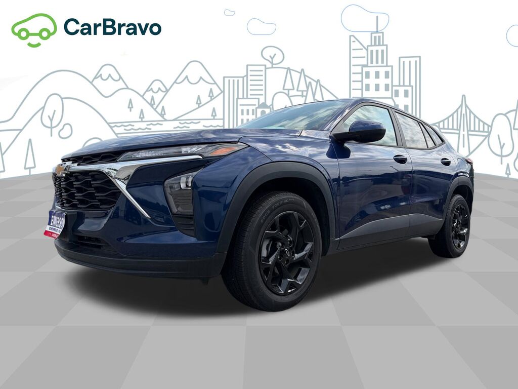 2024 Chevrolet Trax LS — photo 1 of 6