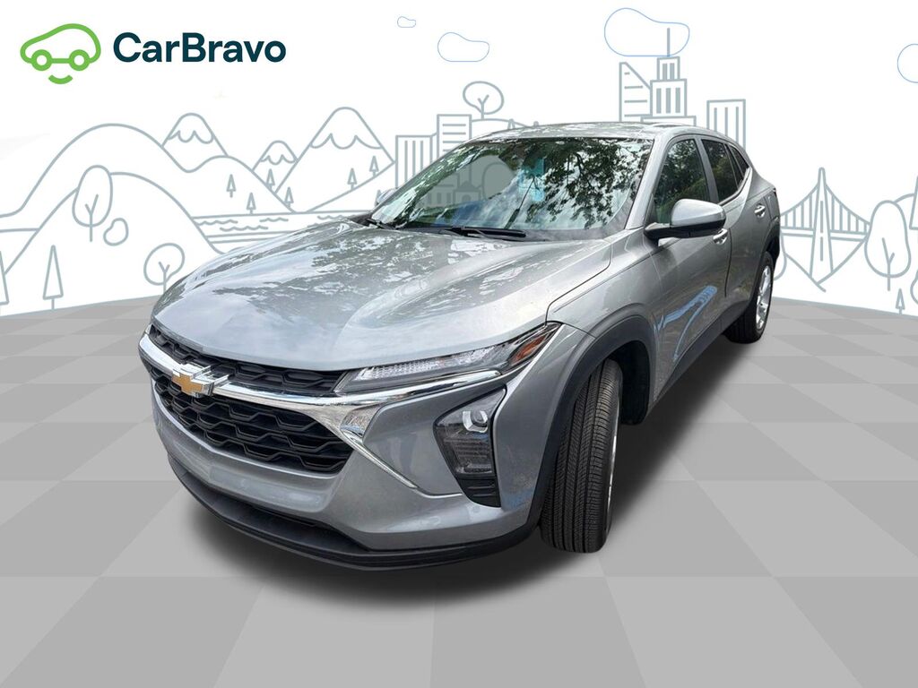 2024 Chevrolet Trax LS — photo 1 of 6