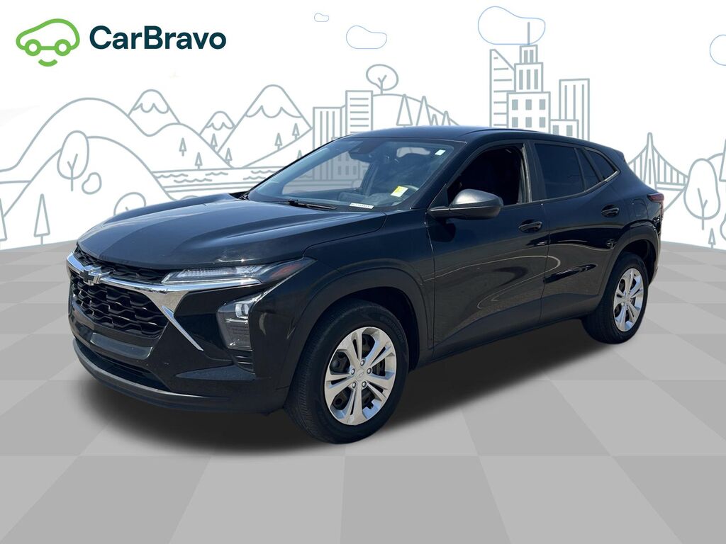 2024 Chevrolet Trax LS — photo 1 of 6