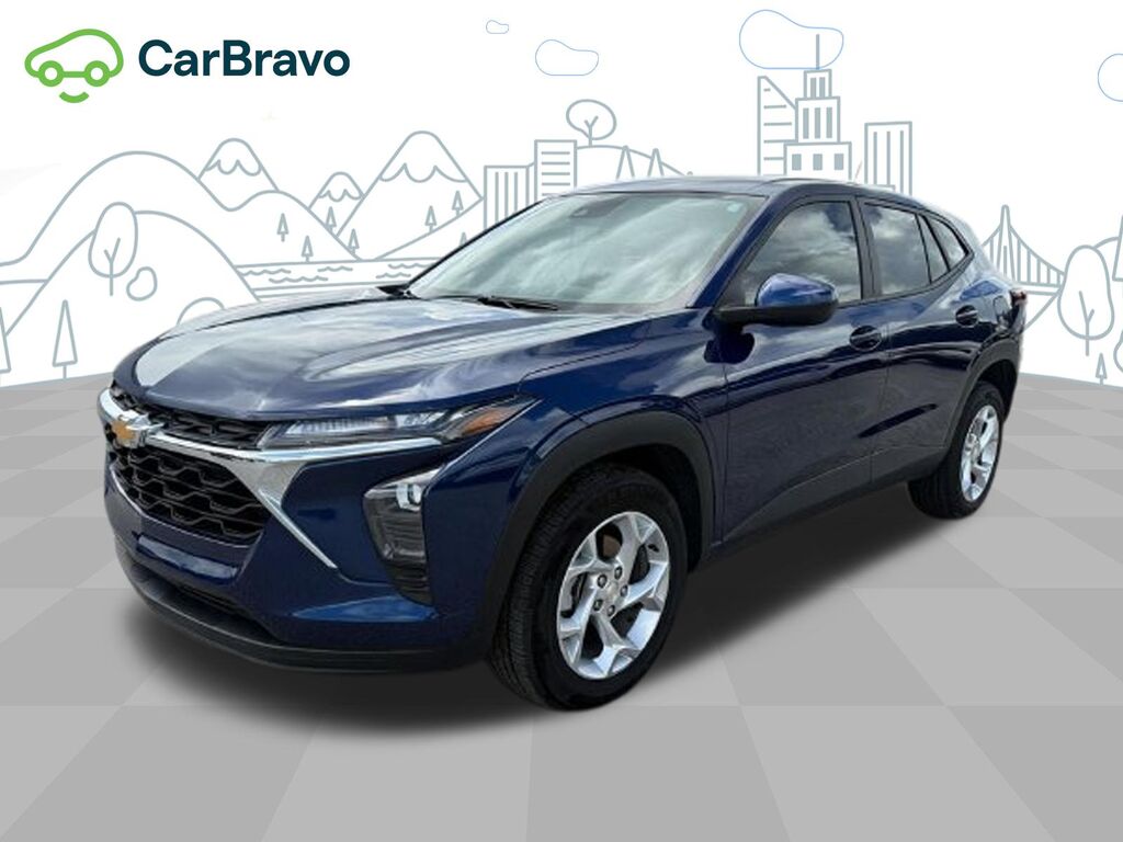 2024 Chevrolet Trax LS — photo 1 of 6