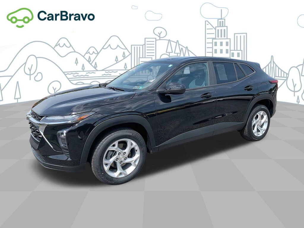 2024 Chevrolet Trax LS — photo 1 of 6
