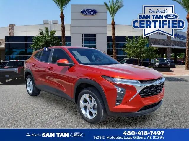 2024 Chevrolet Trax LS — photo 1 of 14