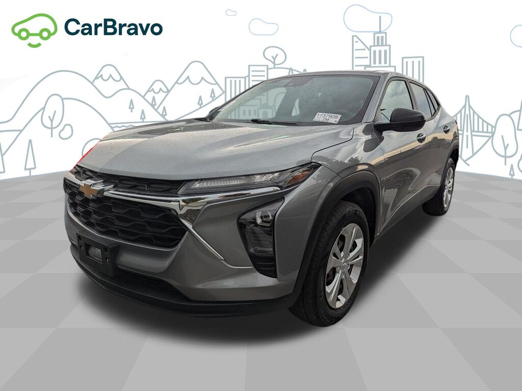 2024 Chevrolet Trax LS — photo 1 of 7