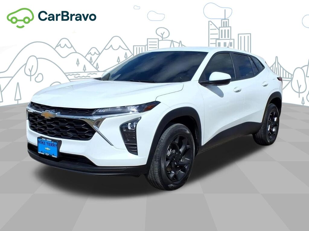 2025 Chevrolet Trax LS — photo 1 of 6