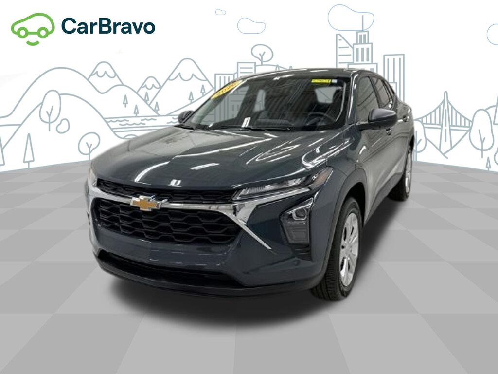2026 Chevrolet Trax LS — photo 1 of 7