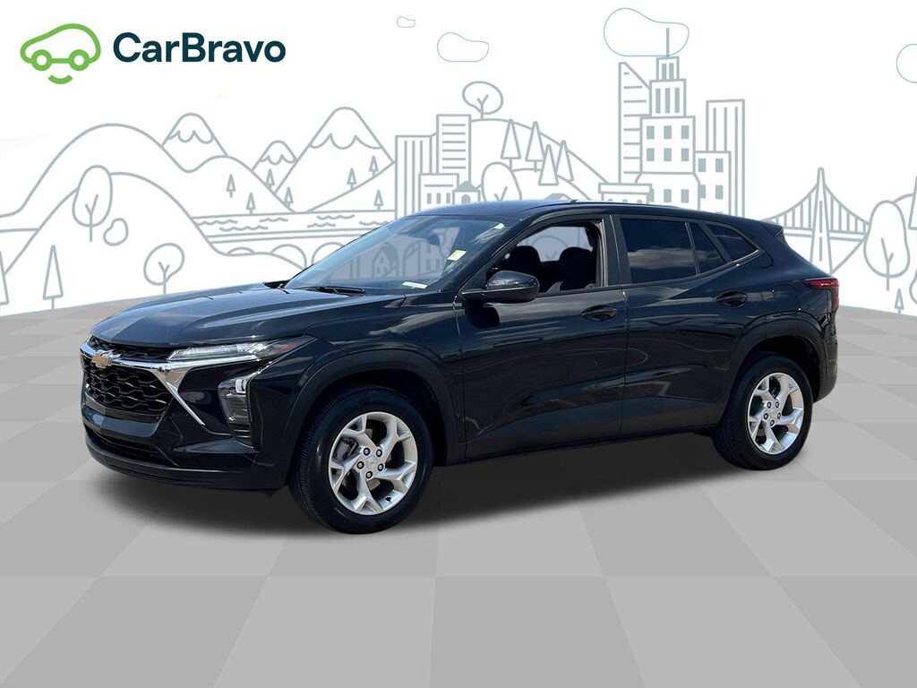 2025 Chevrolet Trax LS — photo 1 of 6