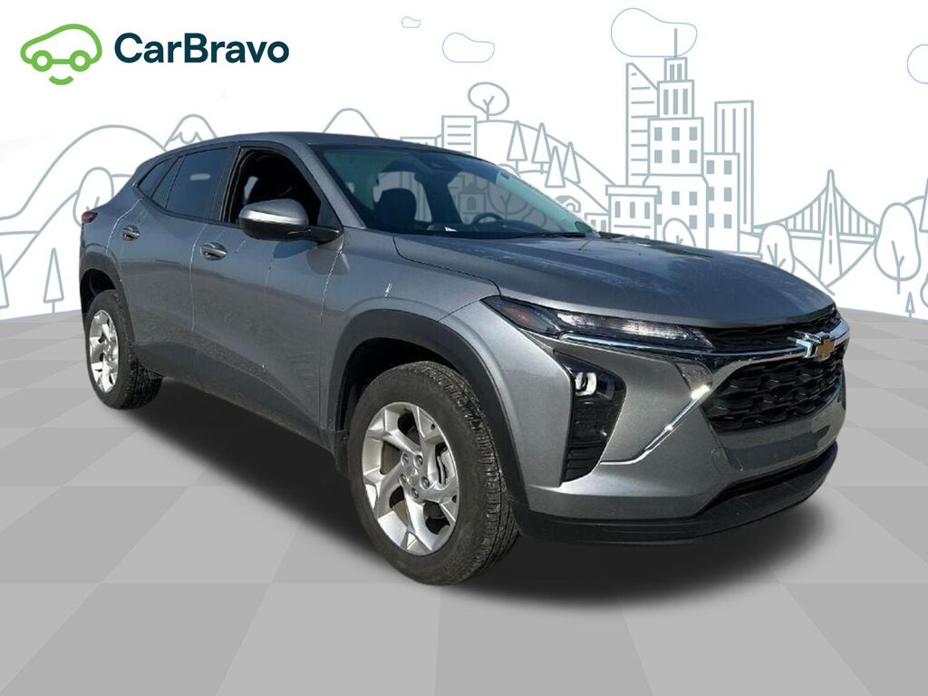 2025 Chevrolet Trax LS — photo 1 of 1