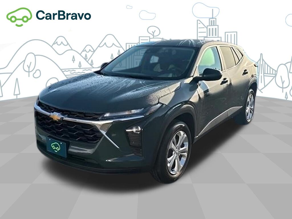 2025 Chevrolet Trax LS — photo 1 of 6