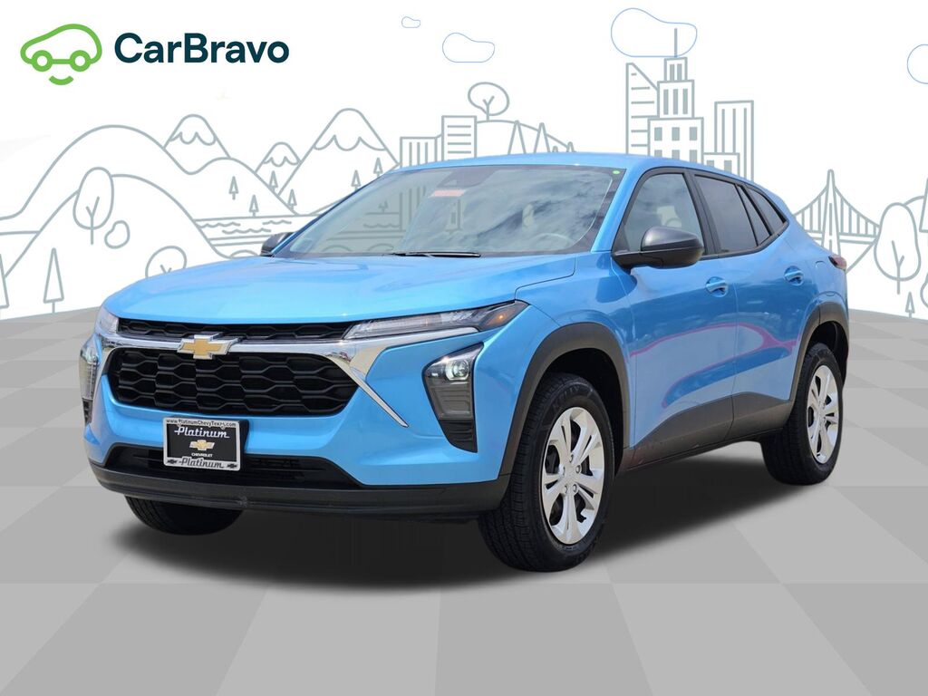 2025 Chevrolet Trax LS — photo 1 of 6