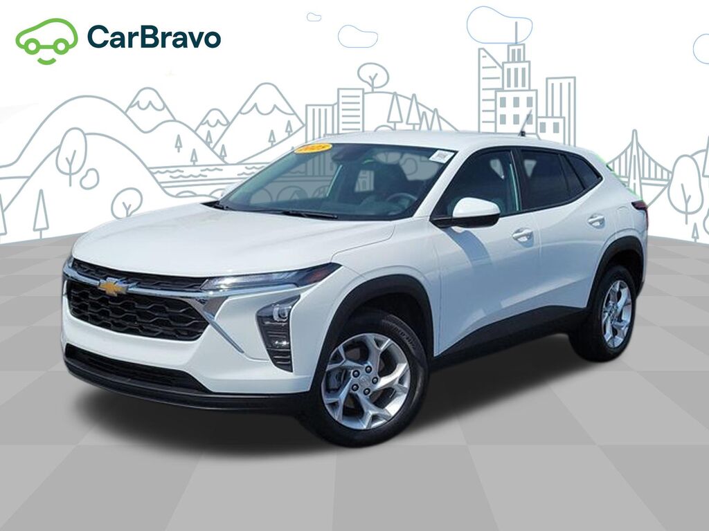 2025 Chevrolet Trax LS — photo 1 of 6