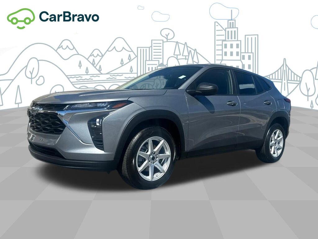 2025 Chevrolet Trax LS — photo 1 of 7