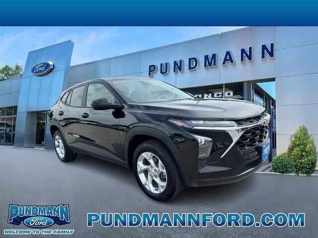 2025 Chevrolet Trax LS