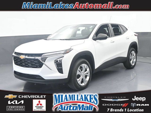 2025 Chevrolet Trax LS — photo 1 of 1