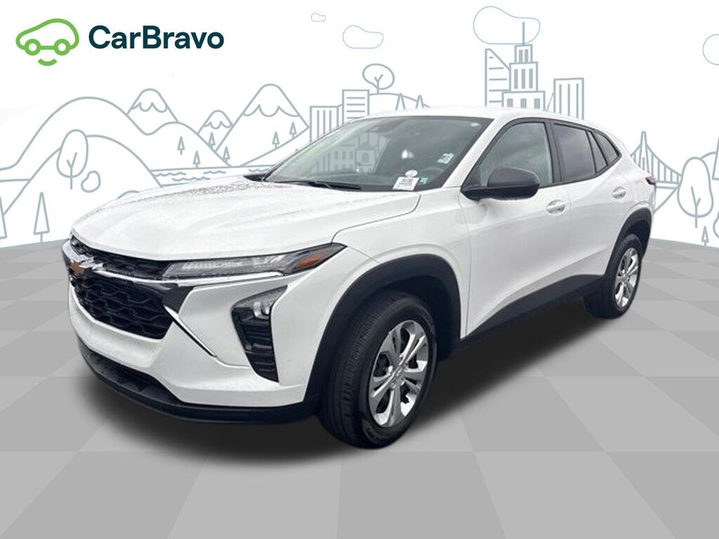 2026 Chevrolet Trax LS — photo 1 of 4