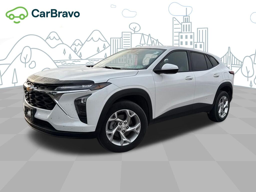 2025 Chevrolet Trax LS — photo 1 of 6