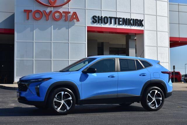 2024 Chevrolet Trax RS — photo 1 of 13
