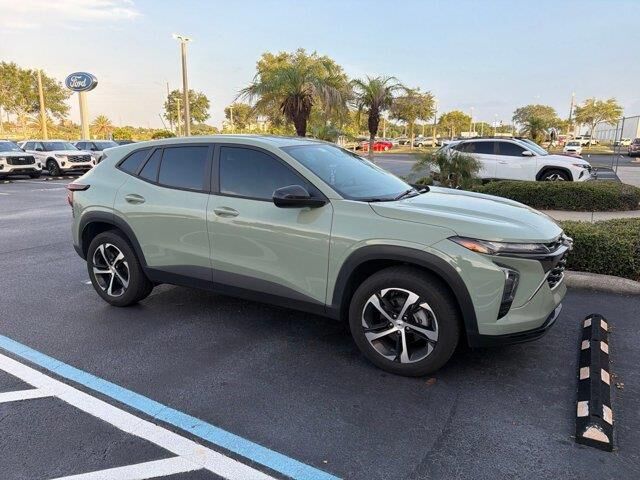 2024 Chevrolet Trax RS — photo 1 of 16