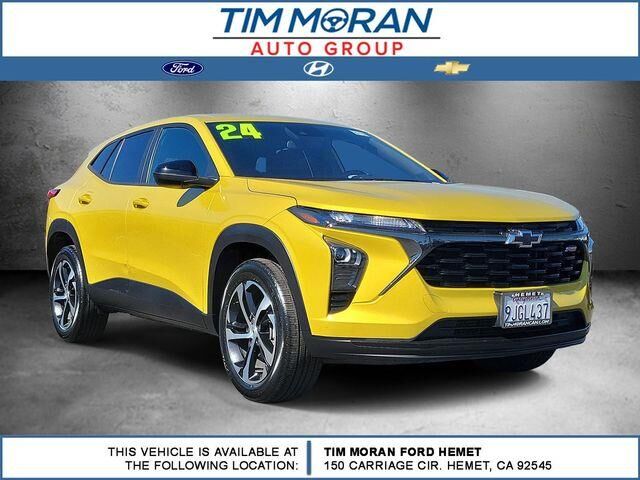 2024 Chevrolet Trax RS — photo 1 of 26