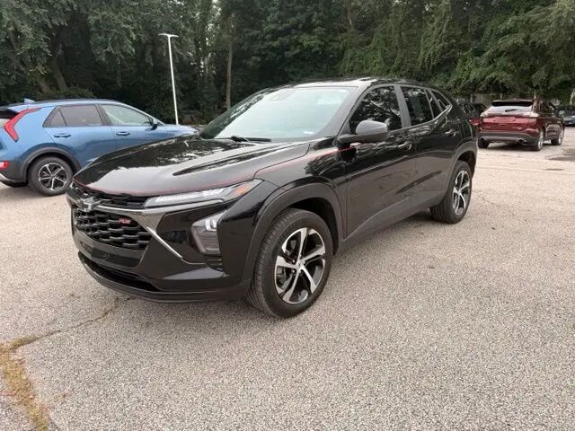 2024 Chevrolet Trax RS — photo 1 of 4