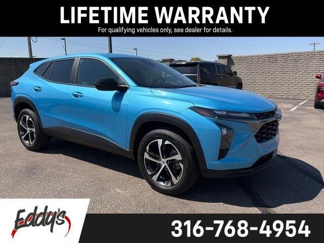 2025 Chevrolet Trax RS — photo 1 of 11