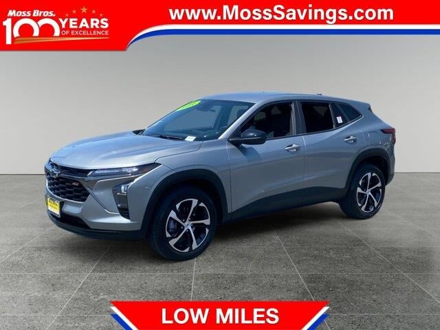 2025 Chevrolet Trax RS — photo 1 of 14